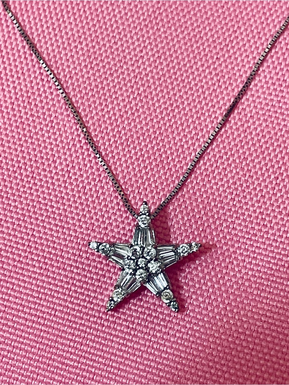 EUC~SWAROVSKI~Star Pendant Silver Necklace